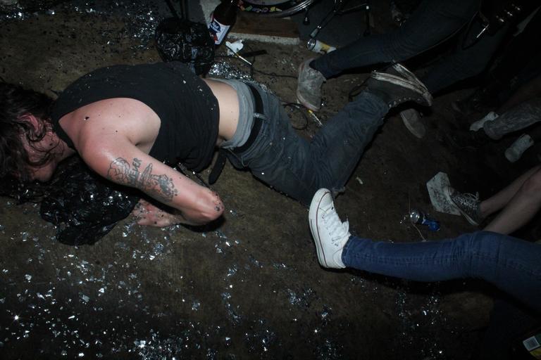 punk knott st house portland music concert live show band rock punx shred loud heavy thrash mosh pit rager bi-marks bimarks Bi-Marks Bi-Marks