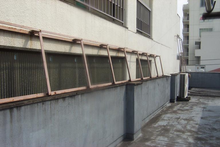 DCP_2173 a-small-lab Chris B