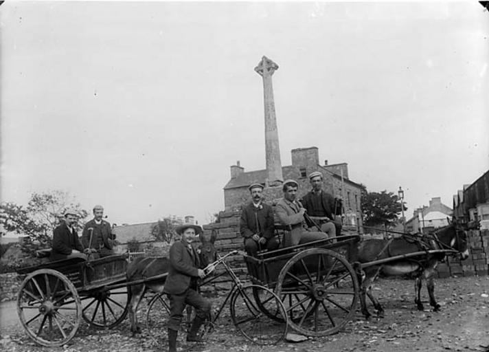Original note by John Thomas '1526 Penry (straight) 12 cab (yellow)'; Note on library envelope 'Penry'. Cyfrwng/Medium: Negydd gwydr / Glass negative Maint/Dimensions: 120 x 65 mm. Cyfeiriad/Reference: jth02907 Rhif cofnod / Record no.: ...