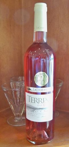 Ventoux - Saint Didier.JPG fr Bouteille de Ventoux Rosé own Véronique PAGNIER 2010-09-17 Ventoux AOC Rosé wine Taken with Kodak EasyShare Z950