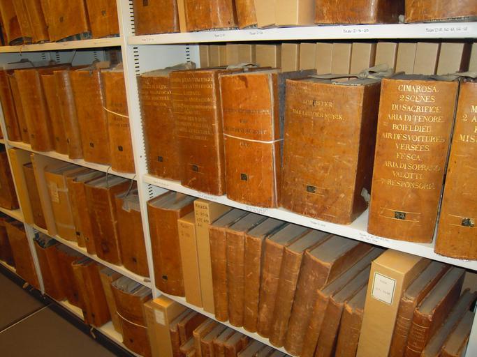 Mazer collection.JPG en The Mazer Collection of sheet music in The Music and Theatre Library of Sweden sv Mazers samling av noter i Musik- och teaterbiblioteket 2010-11-29 15 06 55 own Mtbastrid cc-zero Uploaded with UploadWizard Musik- och ...