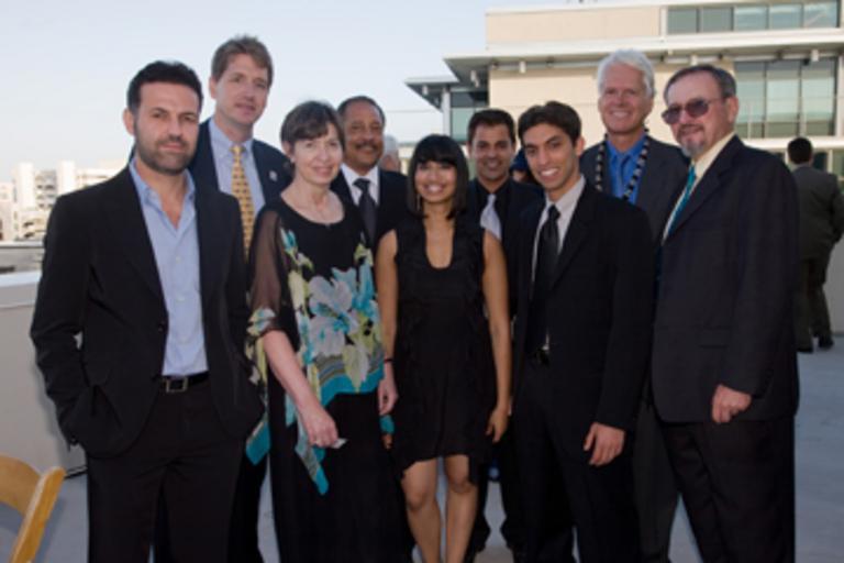 UCSD Alumni AE 2008.jpg en UC San Diego Awards For Excellence 2008 Award Recipients own Ucsdalumni64 Unidentified people Award winners