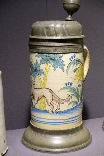 Museum of Anthropology, University of British Columbia - DSC09085.jpg en Exhibit in the Museum of Anthropology University of British Columbia - Vancouver British Columbia Canada 2015-06-21 19 13 15 own Daderot other versions PD-old-100 ...