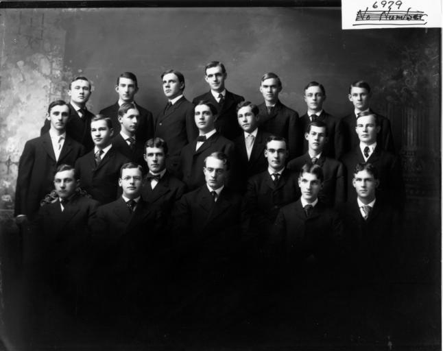 Subject (TGM): Student organizations; Fraternities and sororities; Group portraits; Persistent URL: digital.lib.muohio.edu/u?/snyder,2175 Subject (TGM): Student organizations; Fraternities and sororities; Group portraits;