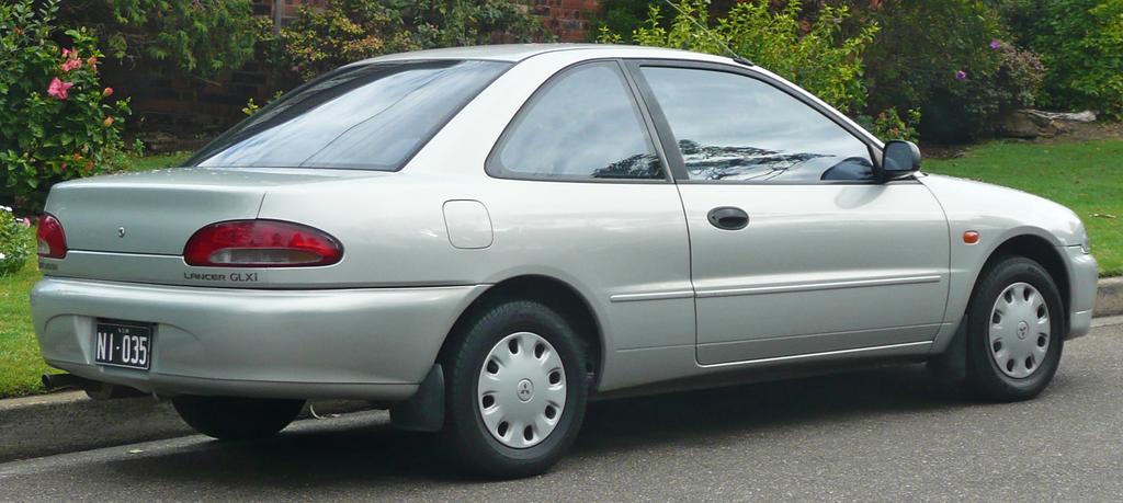 1995-1996 Mitsubishi Lancer (CC) GLXi coupe 02.jpg 1995 �1996 Mitsubishi Lancer CC GLXi coupe photographed in Cronulla New South Wales Australia 2010-06-17 Own OSX OSX Mitsubishi Mirage 4th generation Silver coupes Photographs by OSX
